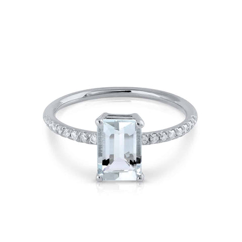 Anillo oro blanco diamantes con baguette de Aguamarina