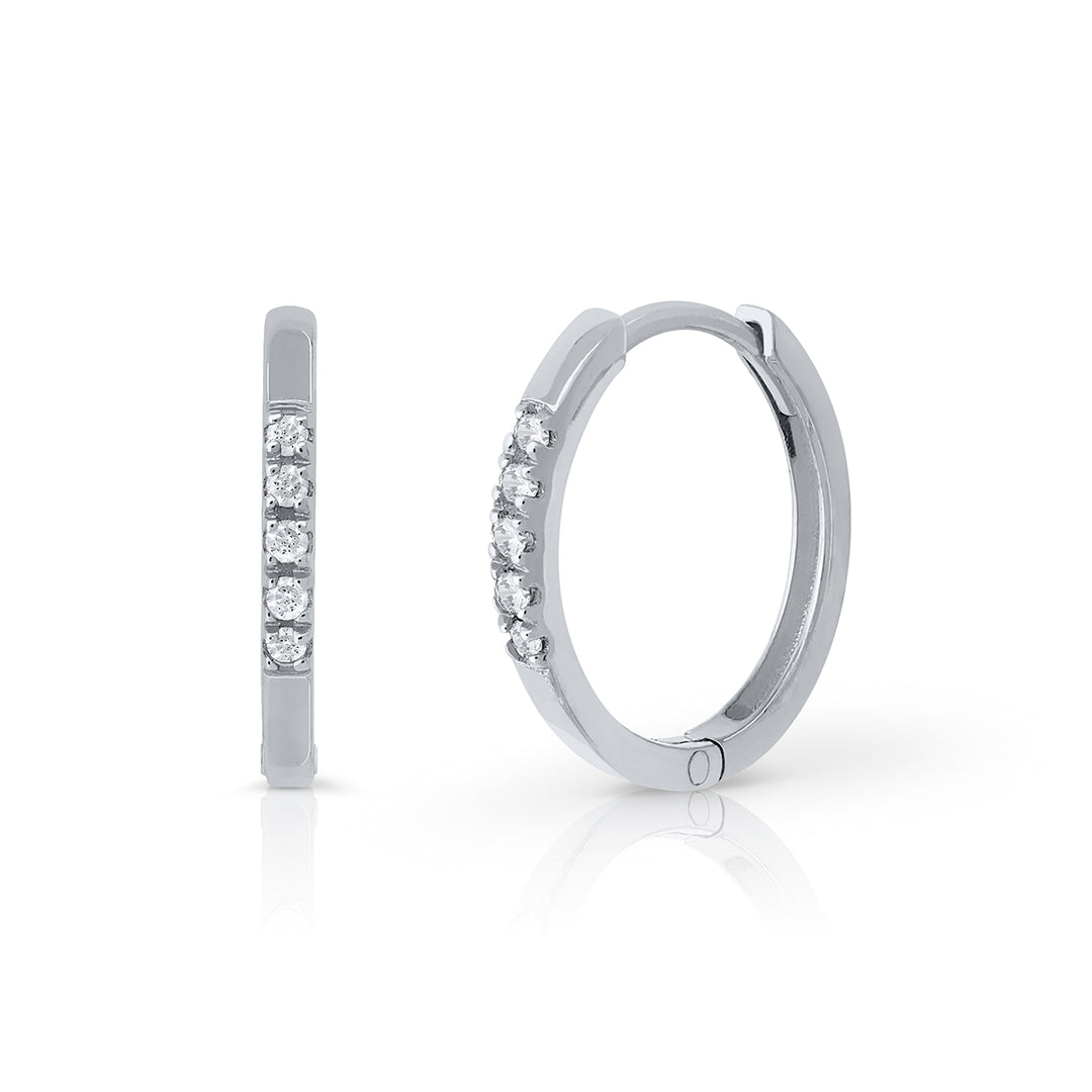 Gold earrings with 5 diamonds