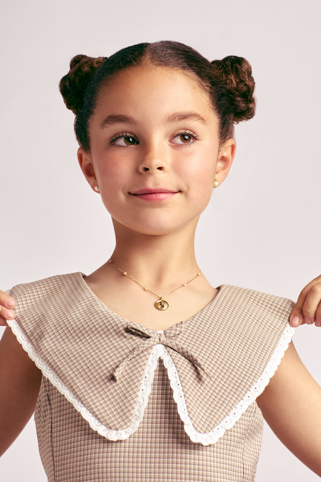 Collar oro Virgen niña