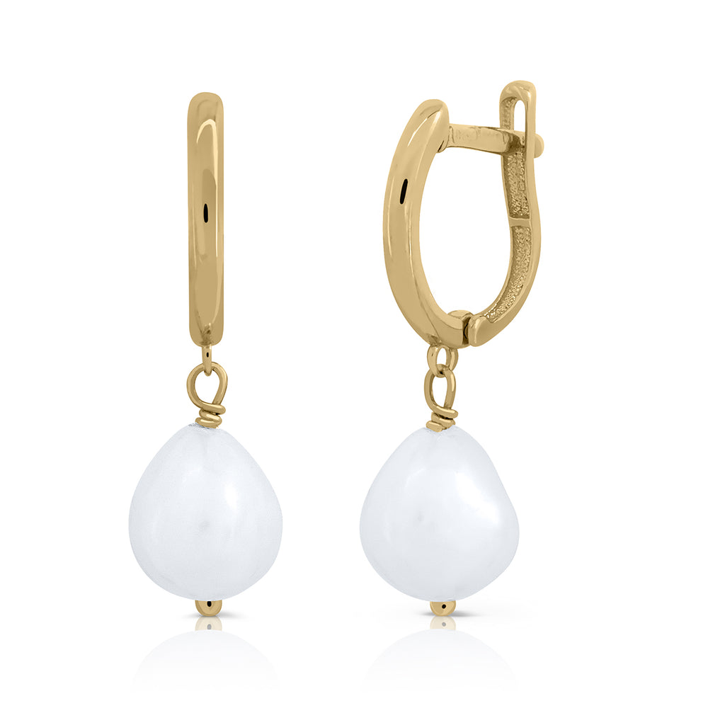 Nuclear pearl gold earrings