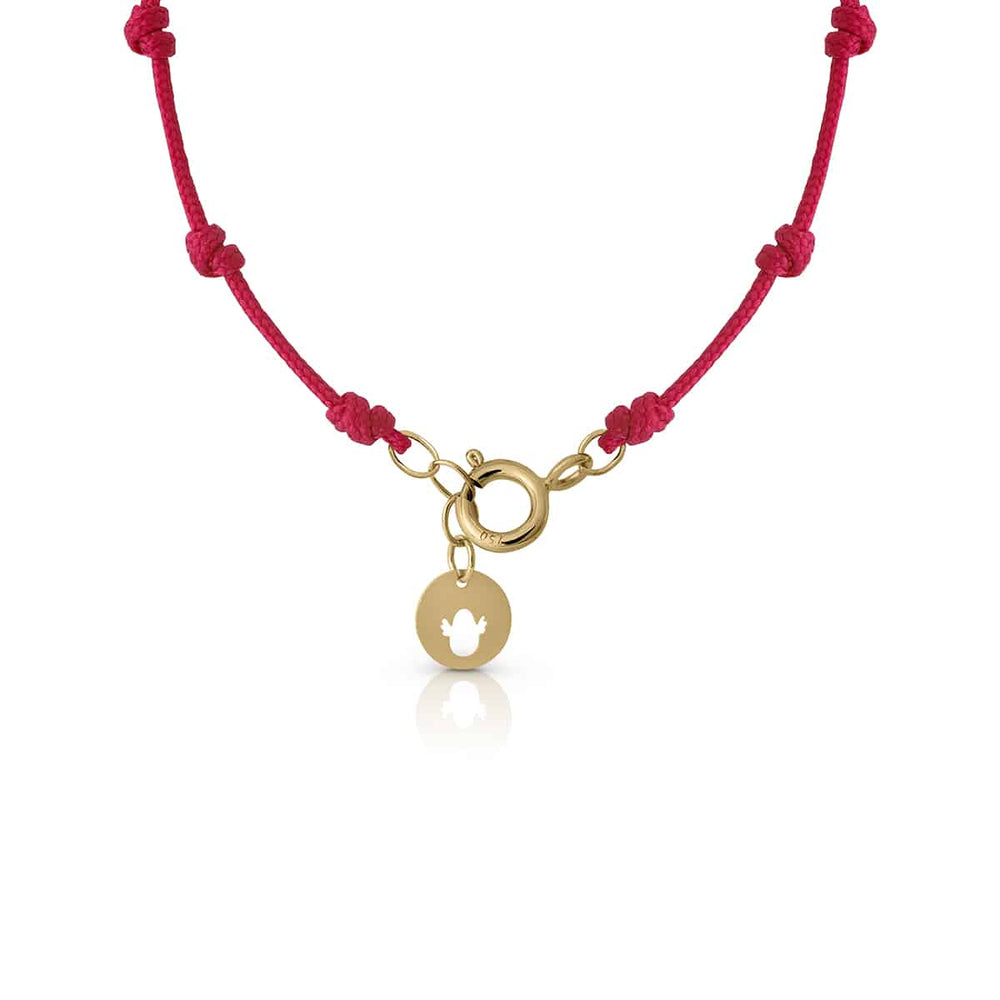 collar oro macrame nudos cruz cierre