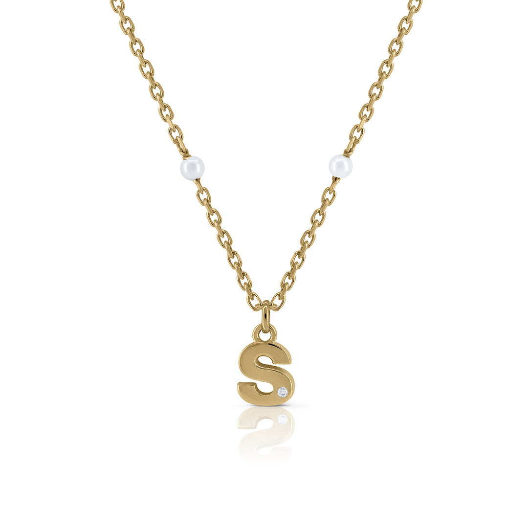 Collar Lilly letters