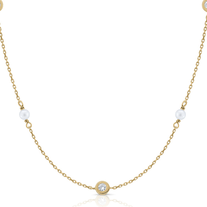 Gold diamond pearl chaton necklace